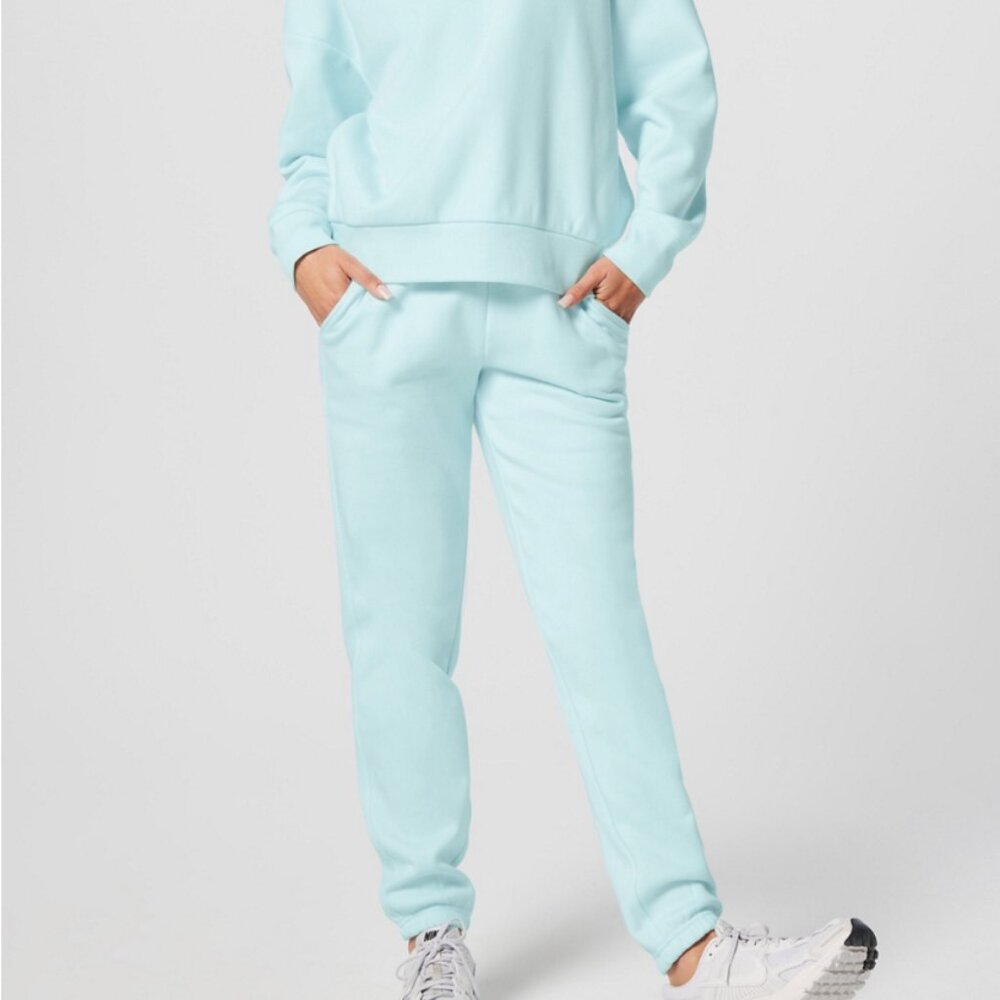 Fabletics Cozy Fleece Go-To Sweatpant